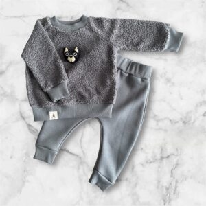 Pilkas teddy kostiumėlis su šuniuku