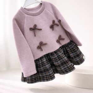 Suknytė su kaspinėliais