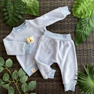 Megzto audinio kostiumėlis