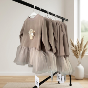 Latte spalvos suknelė